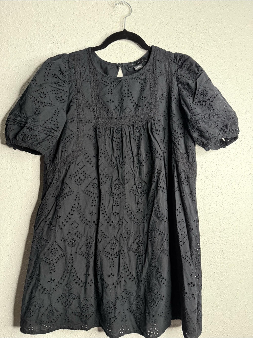 Sanctuary Black Eyelet Puff Sleeve Mini Dress Size SP